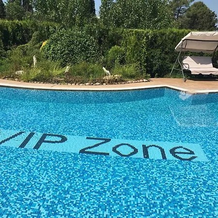 דירה Sunny Beach 1-Bdrm Apt In Vip Zone Apartments סאני ביץ'